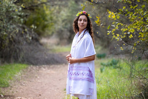 Lilac Pomegranates Tallit for women, Bat Mitzvah Tallit, Feminine Tallit, Women's Tallit Prayer Shawl side